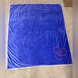 Triple Flip Plush Throw Blanket with Pink Trim